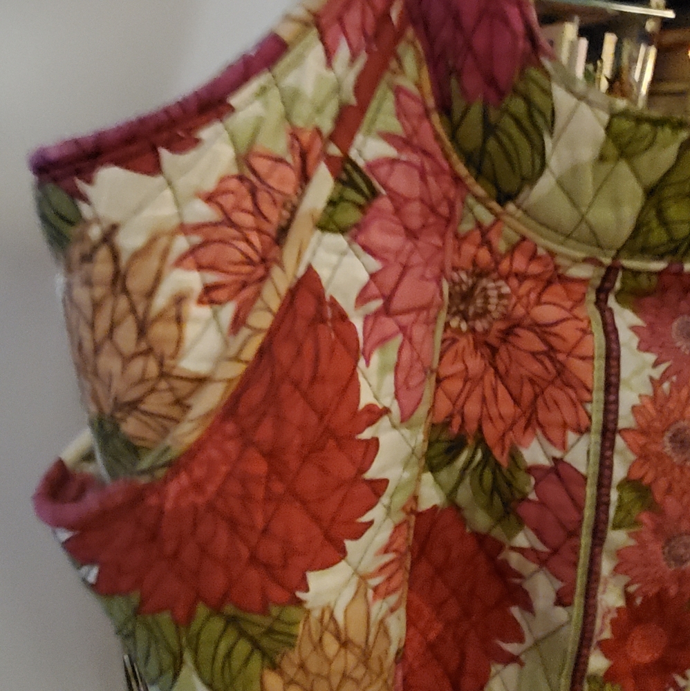 HP 👜Vera Bradley Hello Dahlia! Hobo Tote - Picture 2 of 8